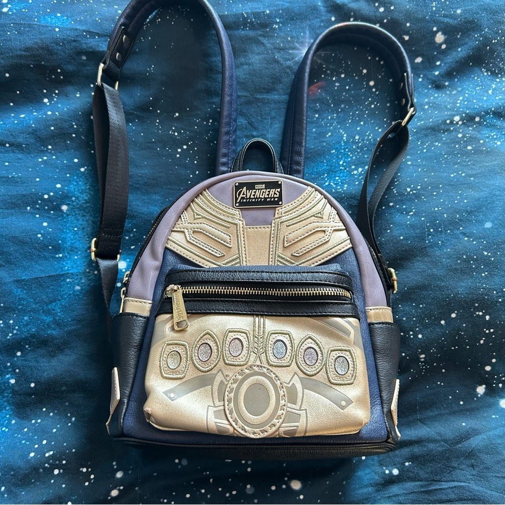 3/$30 🌴 Loungefly Avengers Mini Backpack
